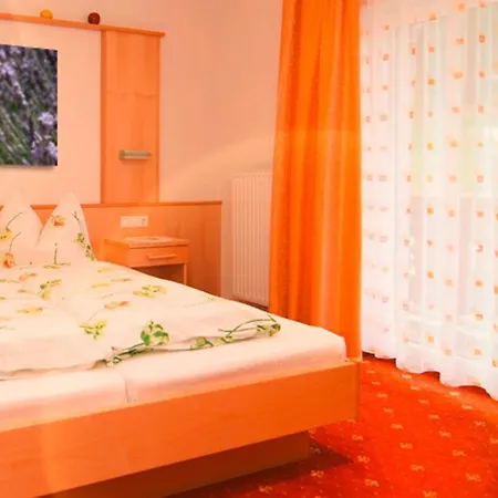 Haus Vesulspitze Bed & Breakfast